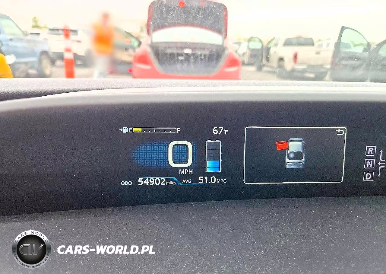 2017 Toyota Prius Four VIN:JTDKARFU3H3529120 - 9