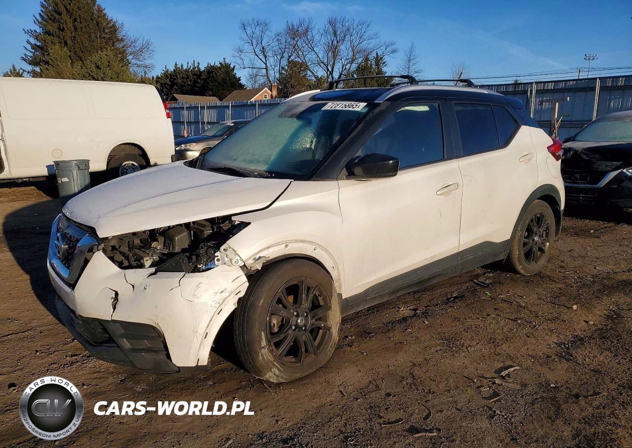 2020 Nissan Kicks Sv