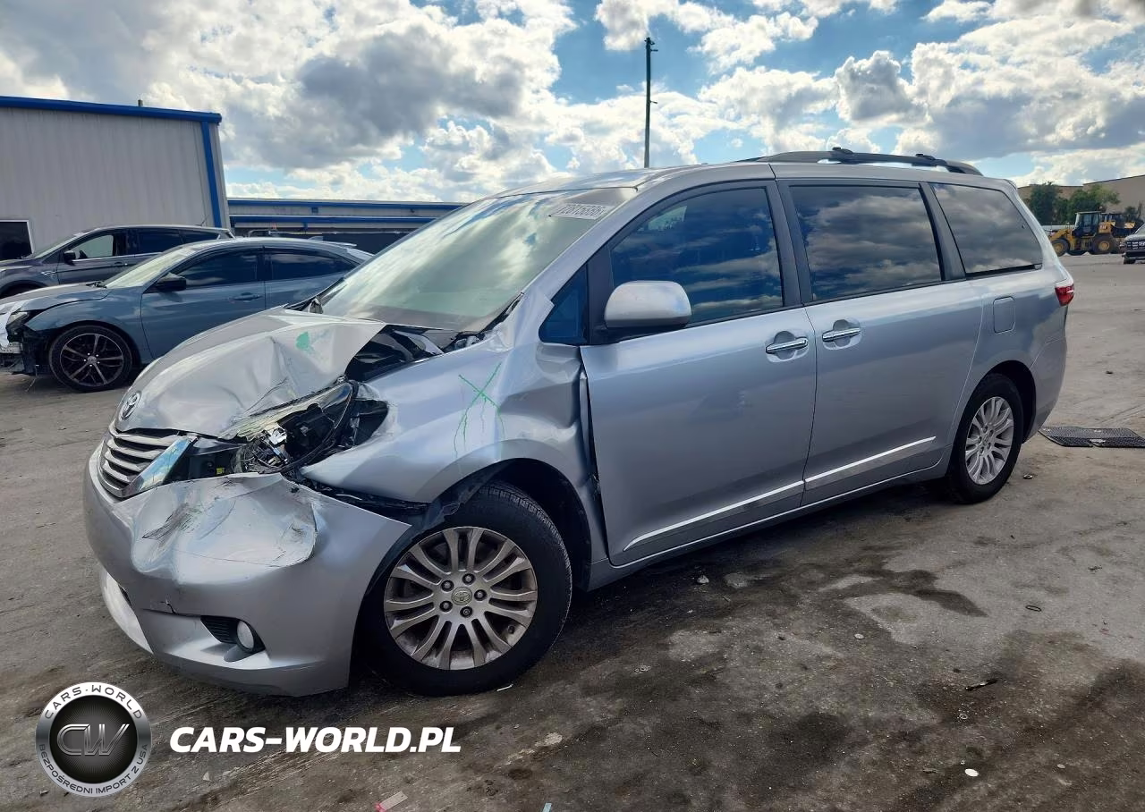 2017 Toyota Sienna Xle 8-Passenger – zdjęcie 1 z 13