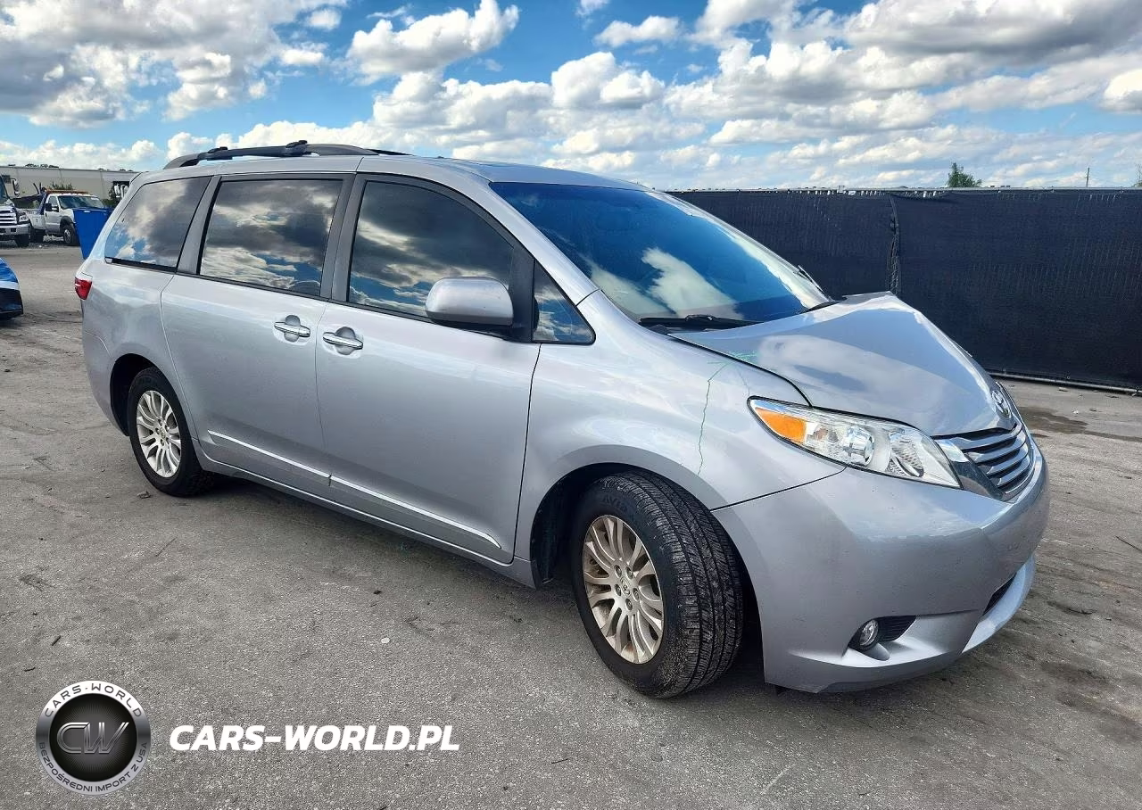 2017 Toyota Sienna Xle 8-Passenger VIN:5TDYZ3DC2HS883672 - 4