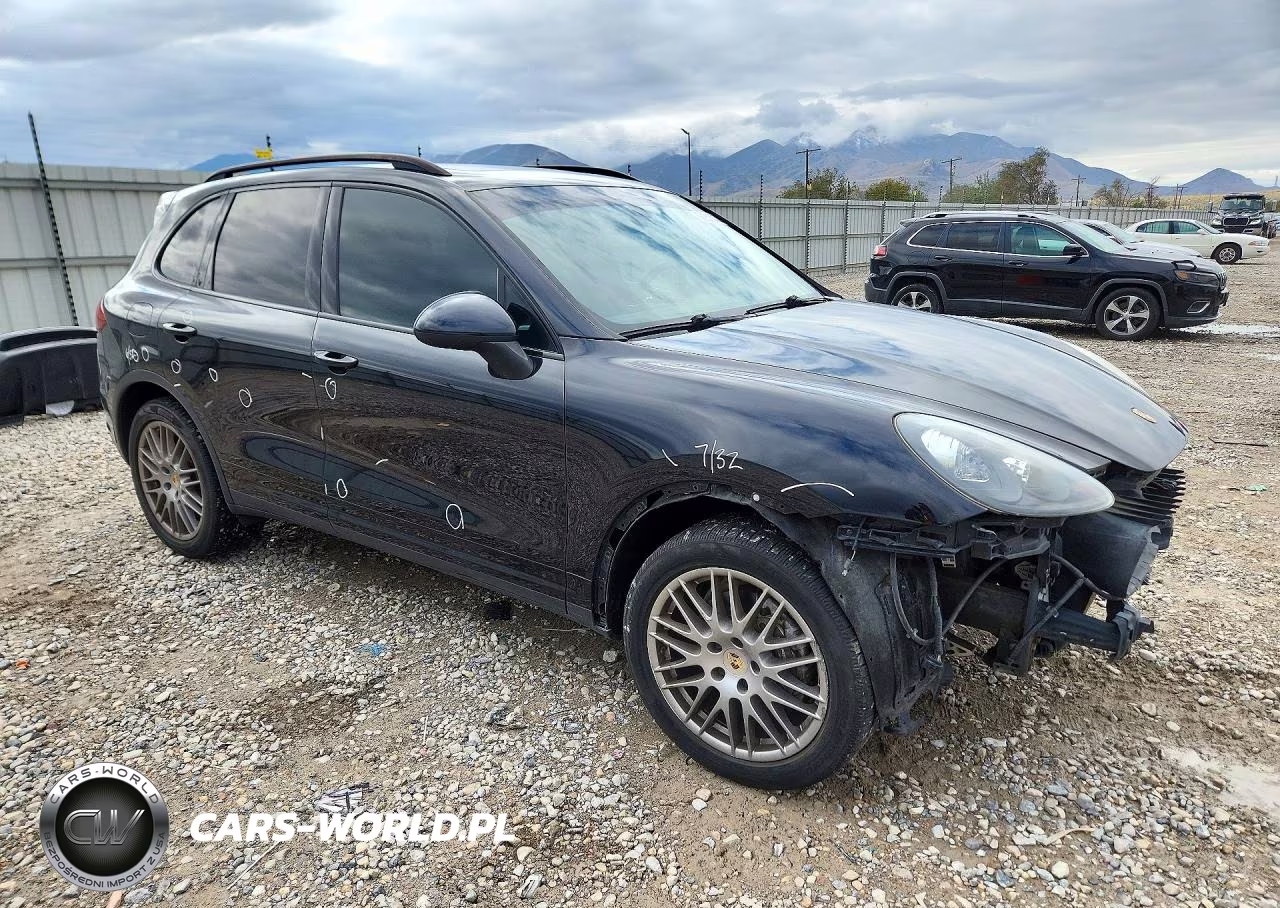 2014 Porsche Cayenne VIN:WP1AA2A23ELA95977 - 4