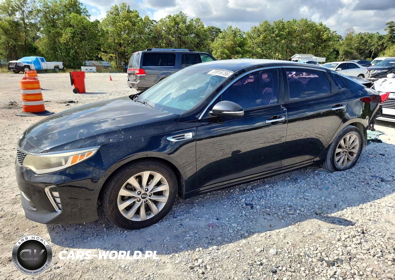 2018 Kia Optima S VIN:5XXGT4L37JG205382 - 1