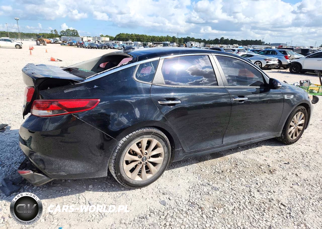 2018 Kia Optima S VIN:5XXGT4L37JG205382 - 3