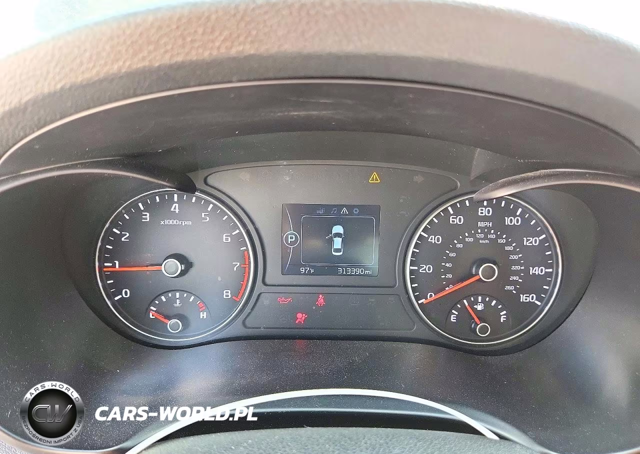 2018 Kia Optima S VIN:5XXGT4L37JG205382 - 9
