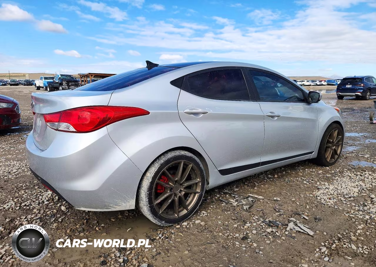 2013 Hyundai Elantra Gls VIN:5NPDH4AE8DH191736 - 3