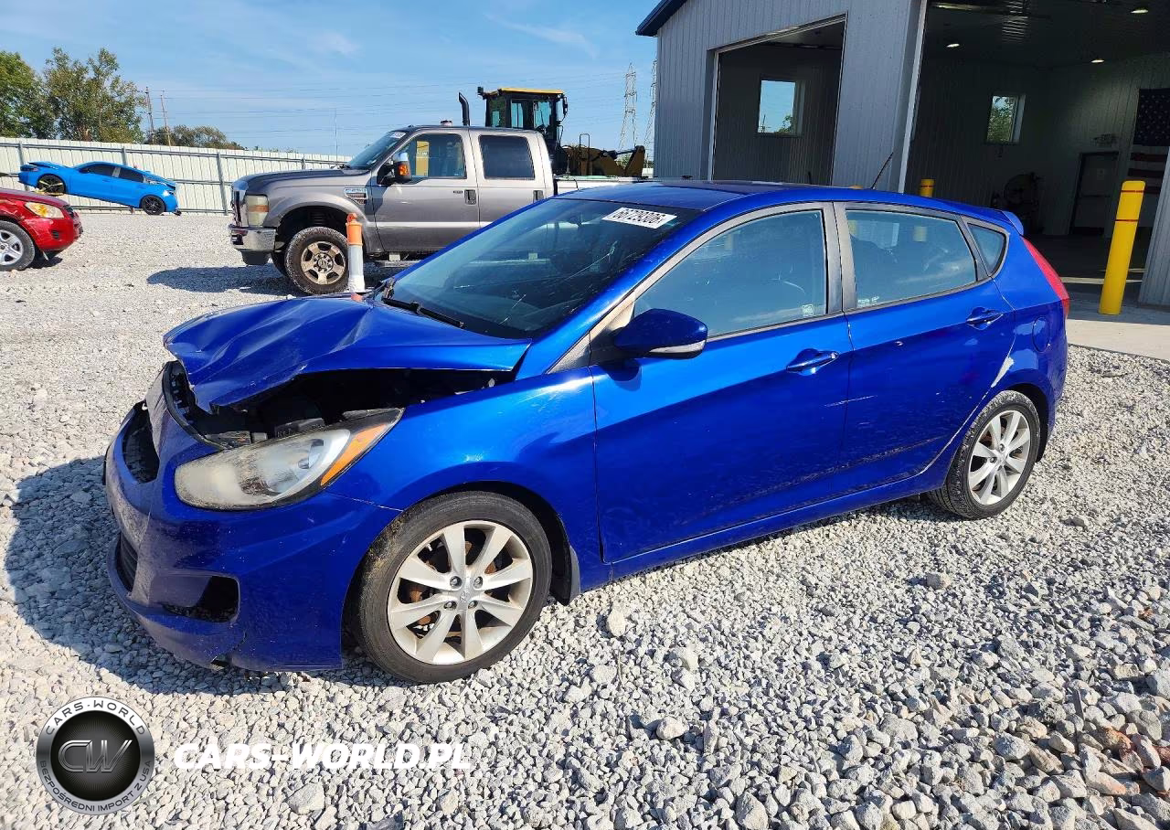2013 Hyundai Accent Se VIN:KMHCU5AE1DU061974 - 1