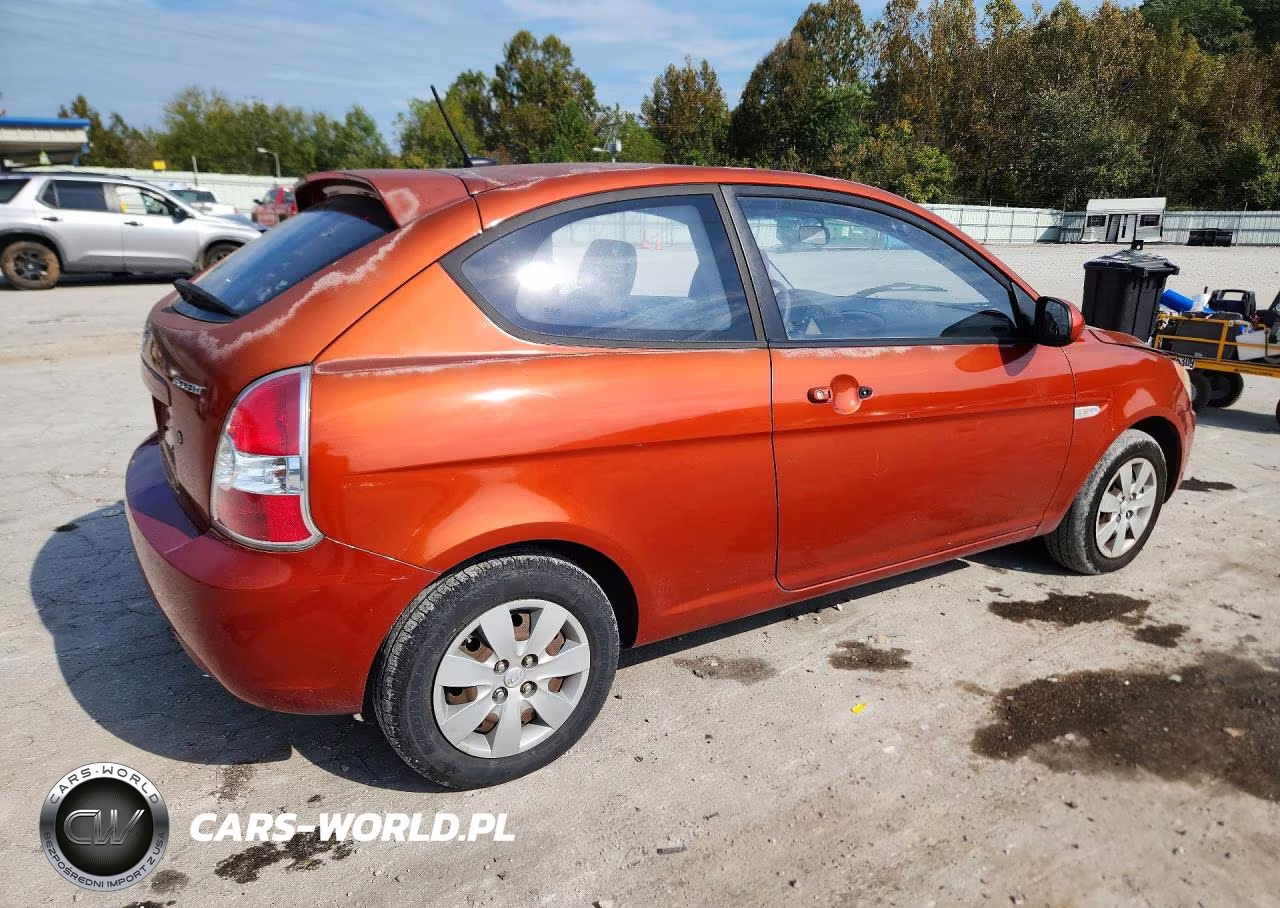 2010 Hyundai Accent Gs VIN:KMHCM3AC7AU152469 - 3