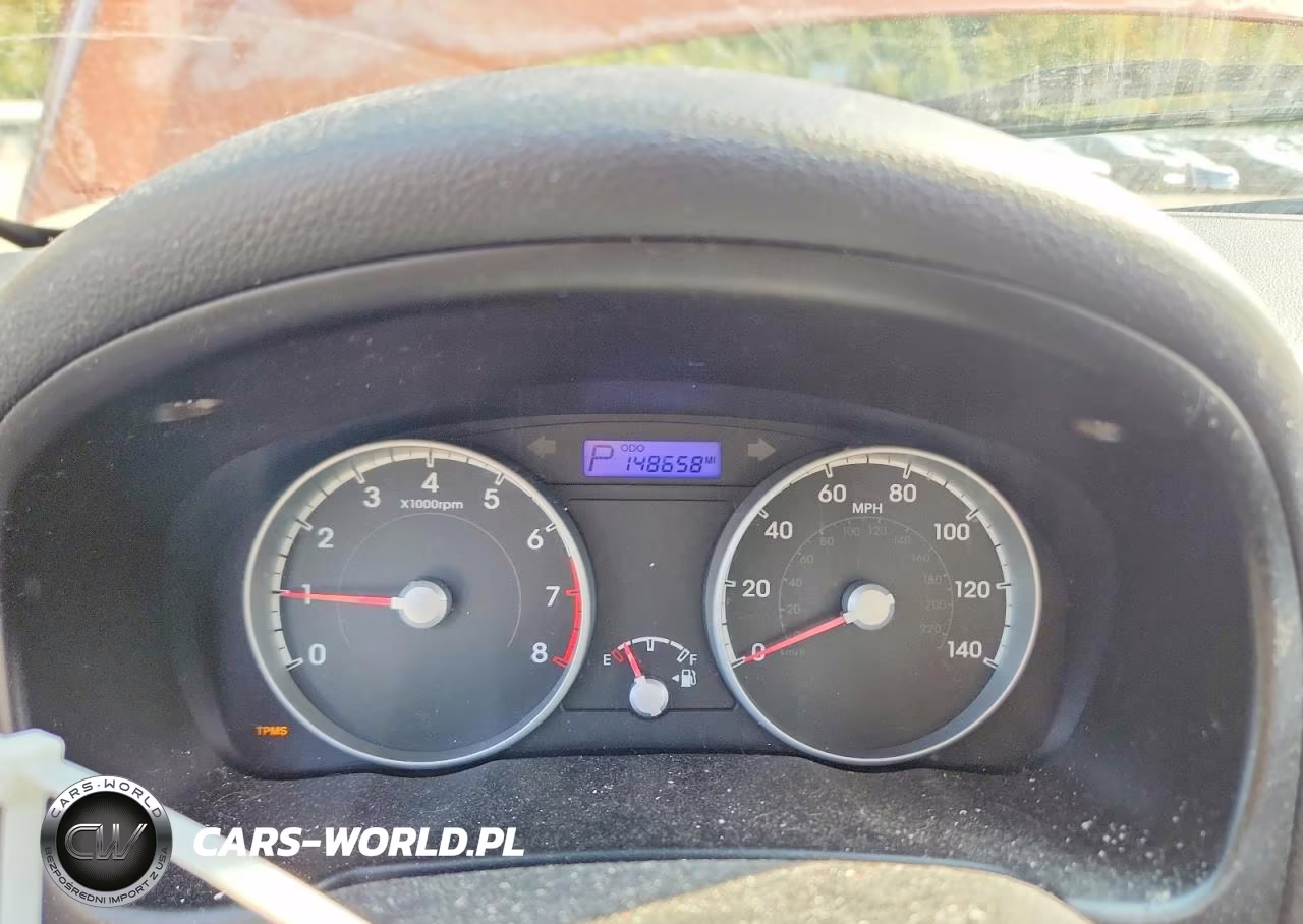 2010 Hyundai Accent Gs VIN:KMHCM3AC7AU152469 - 9