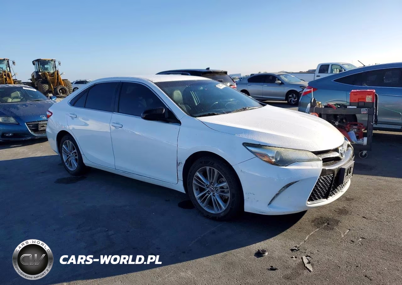 2016 Toyota Camry Se VIN:4T1BF1FK6GU500975 - 4