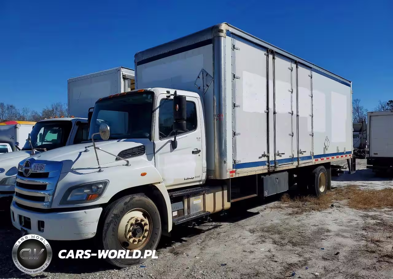2017 Hino 268 Delivery Truck