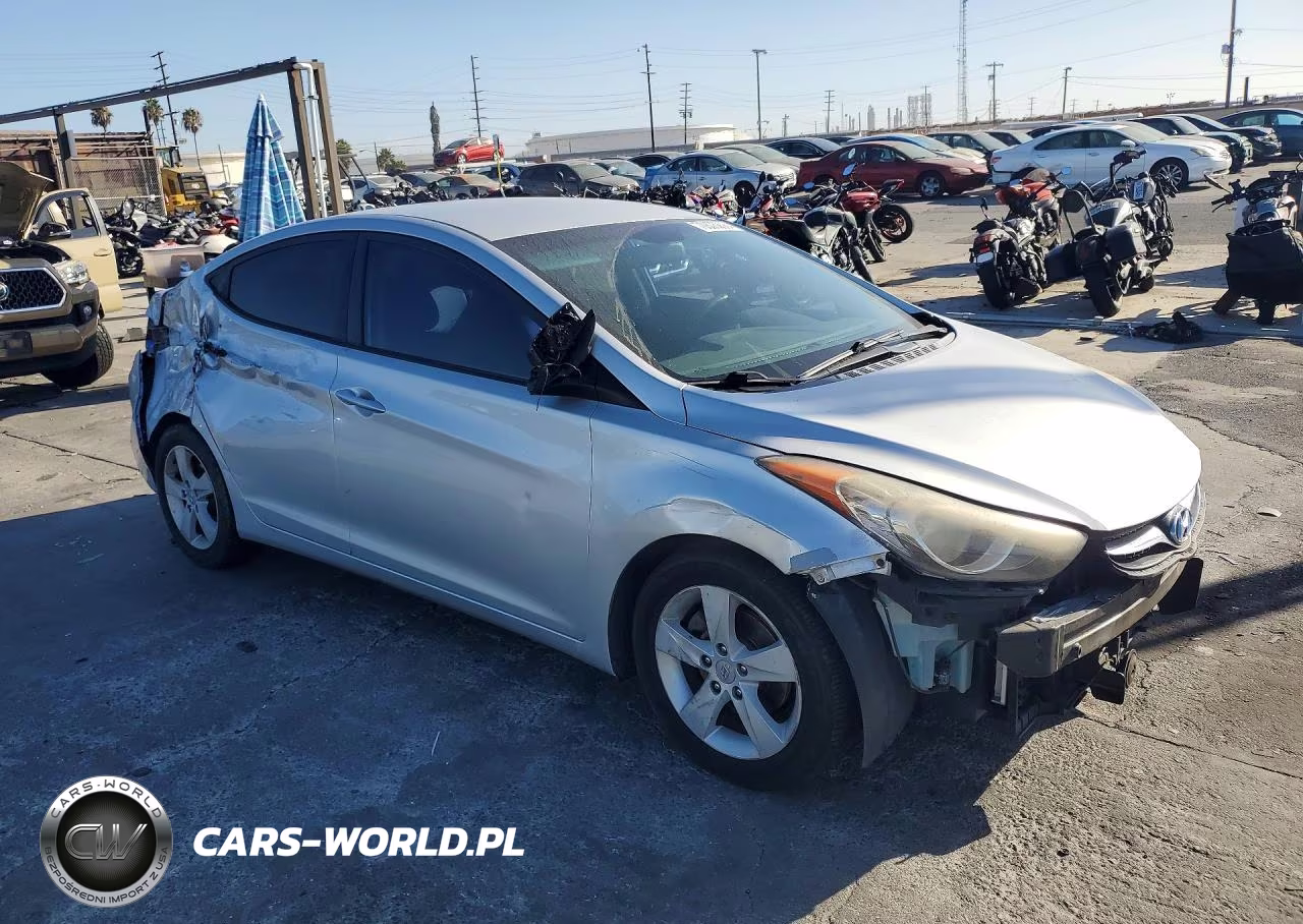 2011 Hyundai Elantra Gls VIN:KMHDH4AE6BU152707 - 4