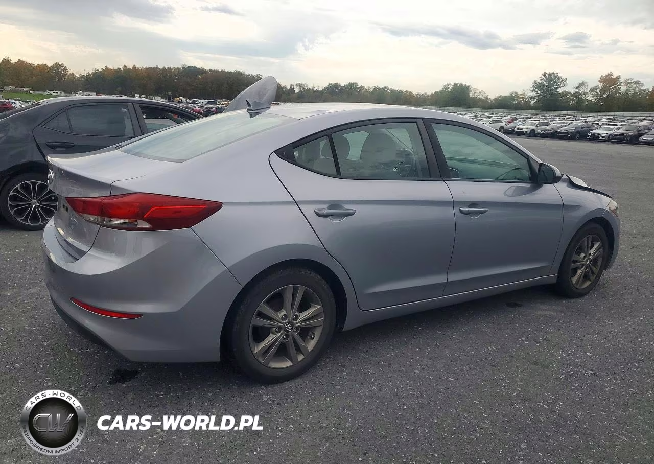 2017 Hyundai Elantra Se VIN:5NPD84LF4HH106192 - 3