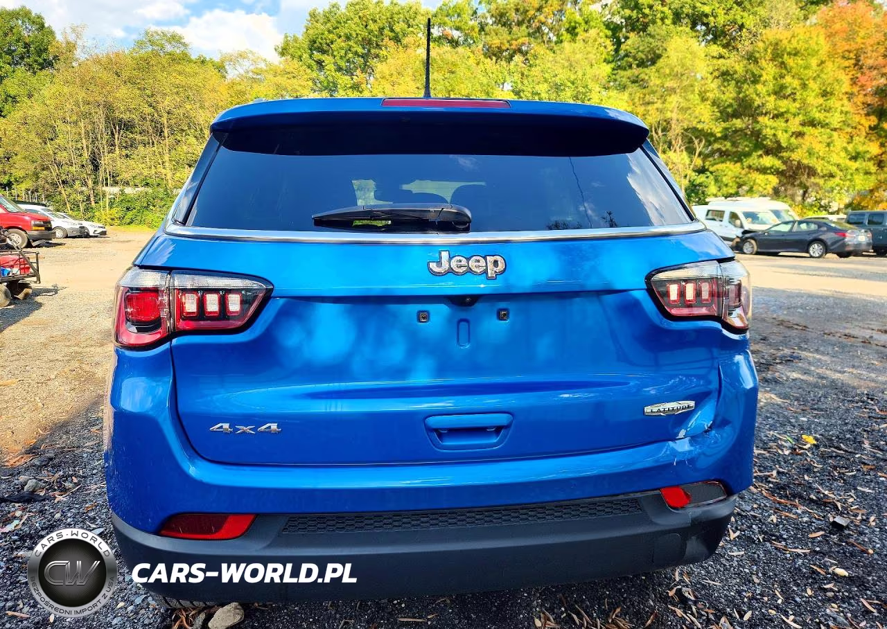 2025 Jeep Compass Latitude VIN:3C4NJDBN1ST600874 - 6