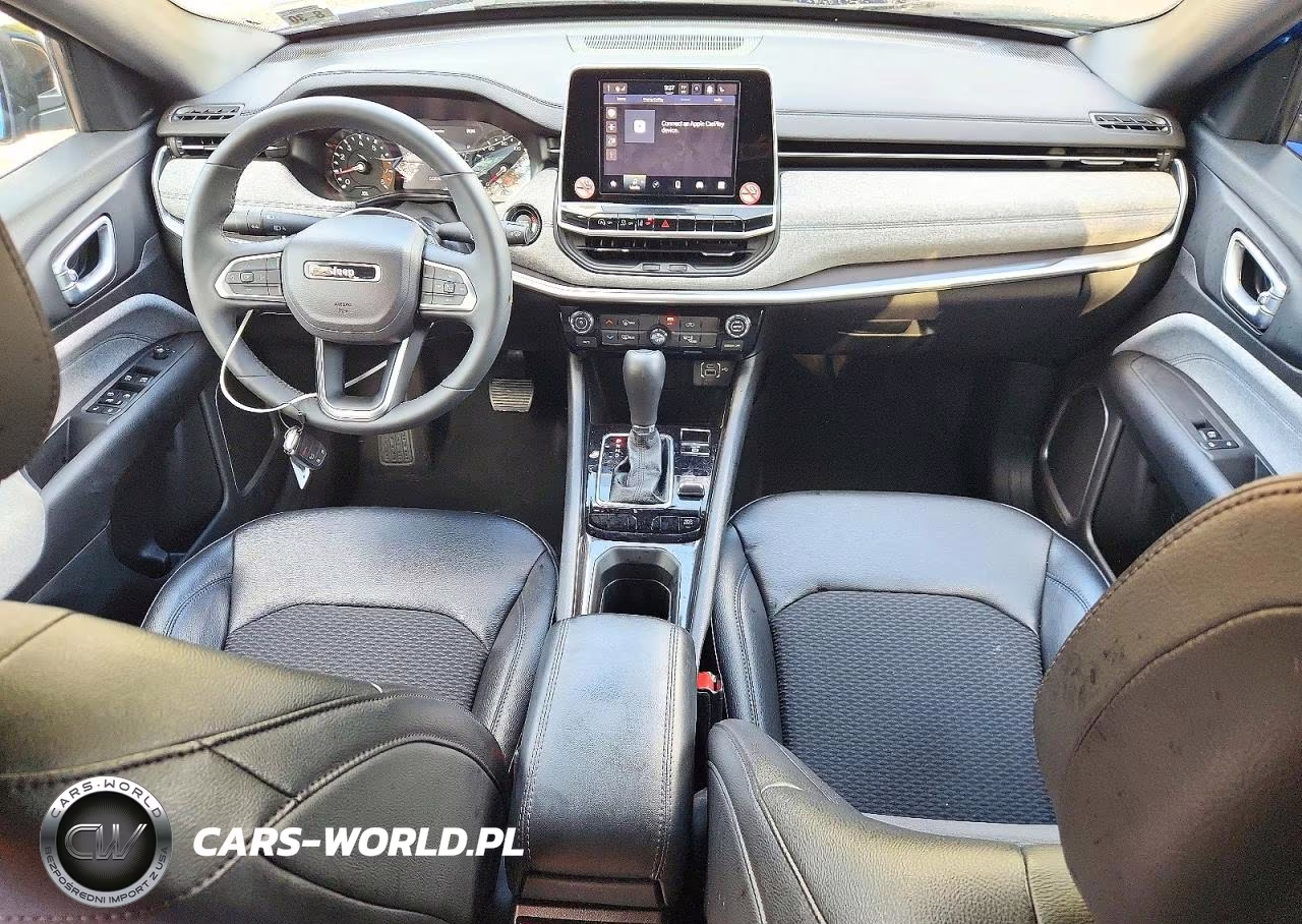 2025 Jeep Compass Latitude VIN:3C4NJDBN1ST600874 - 8