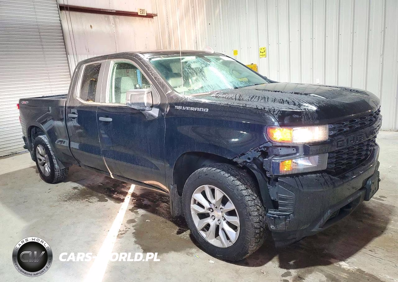 2021 Chevrolet Silverado K1500 Custom VIN:1GCRYBEK9MZ146372 - 4