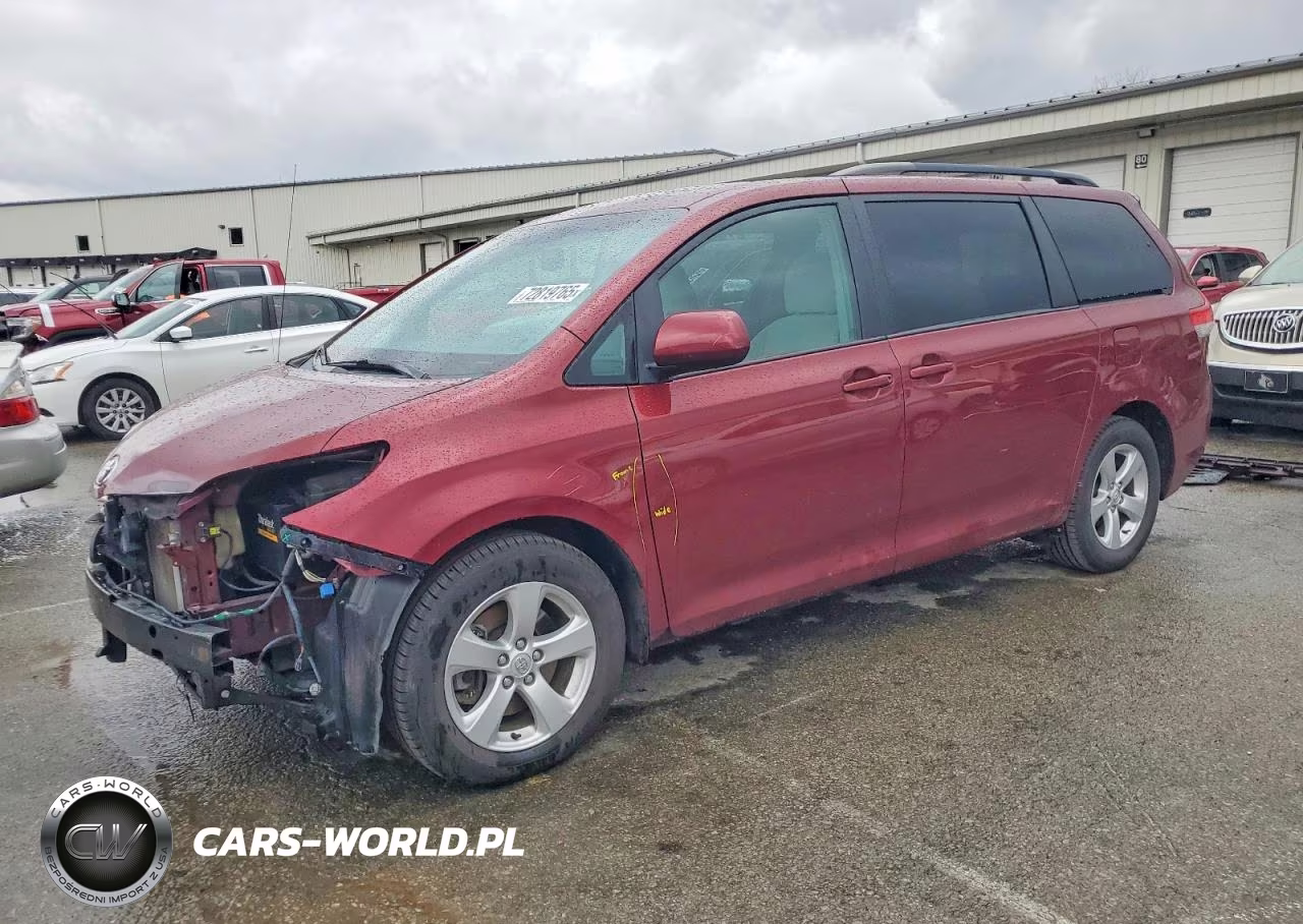 2014 Toyota Sienna Le