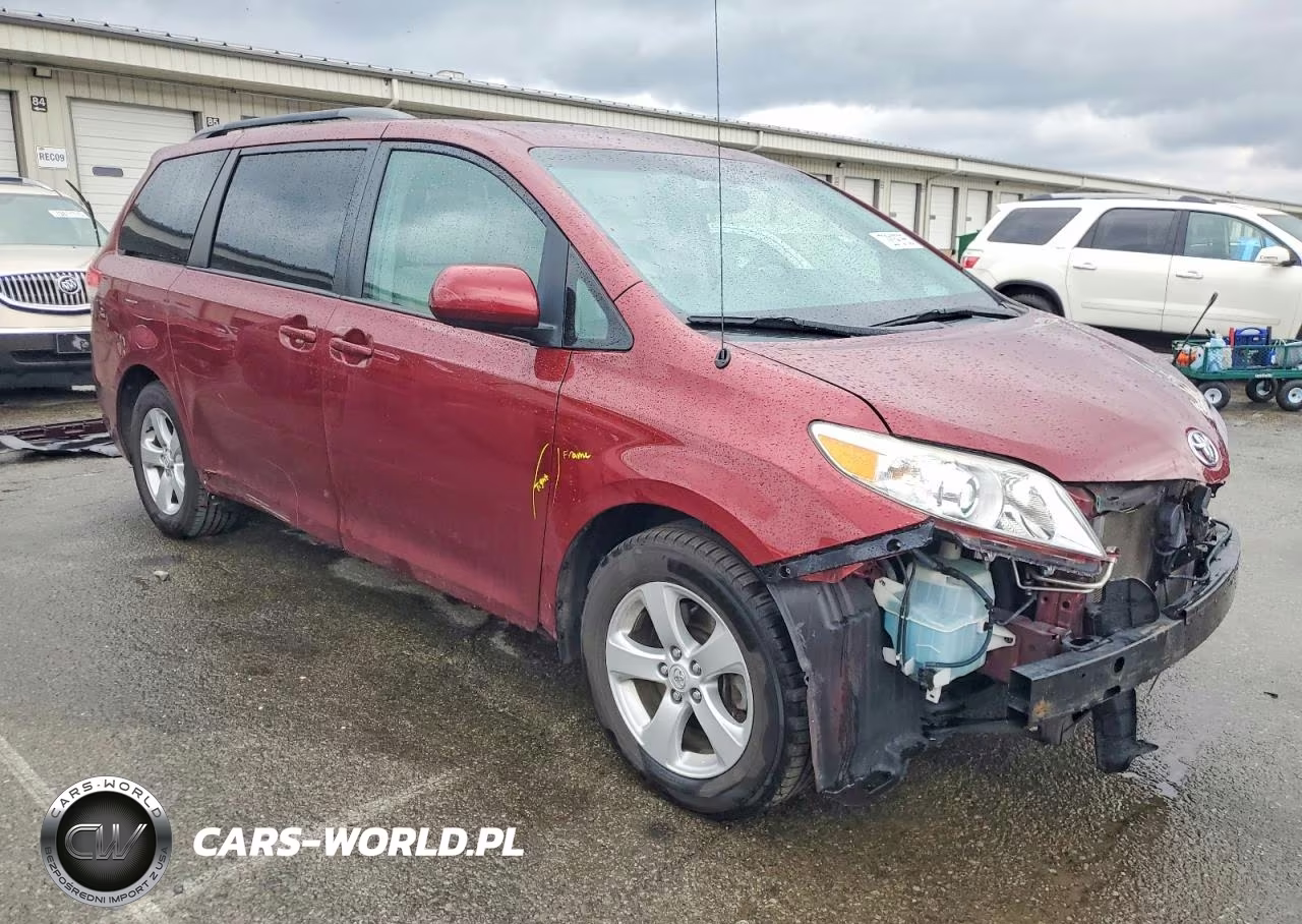 2014 Toyota Sienna Le VIN:5TDKK3DC6ES450393 - 4