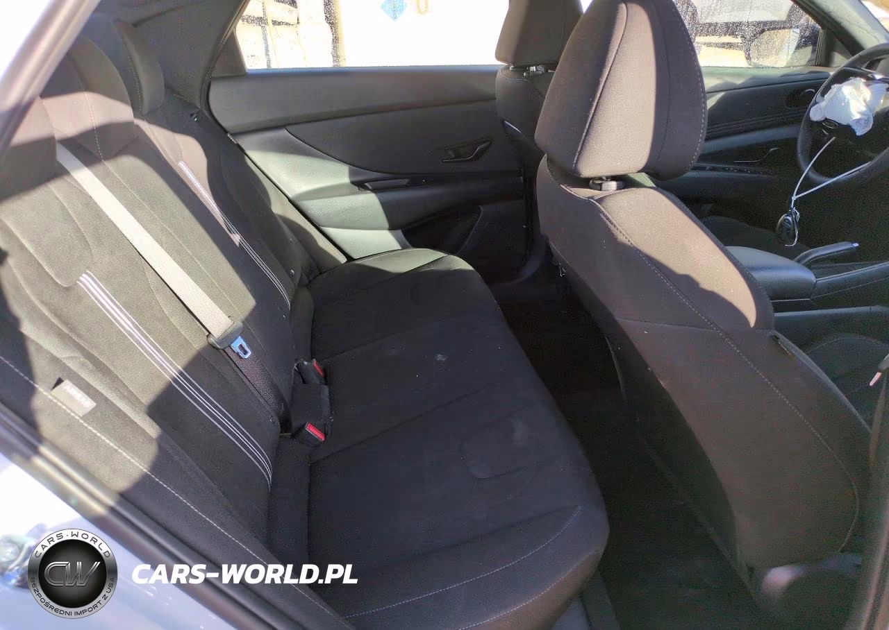 2026 Hyundai Elantra Sel Sport VIN:KMHLM4DG2TU237436 - 10
