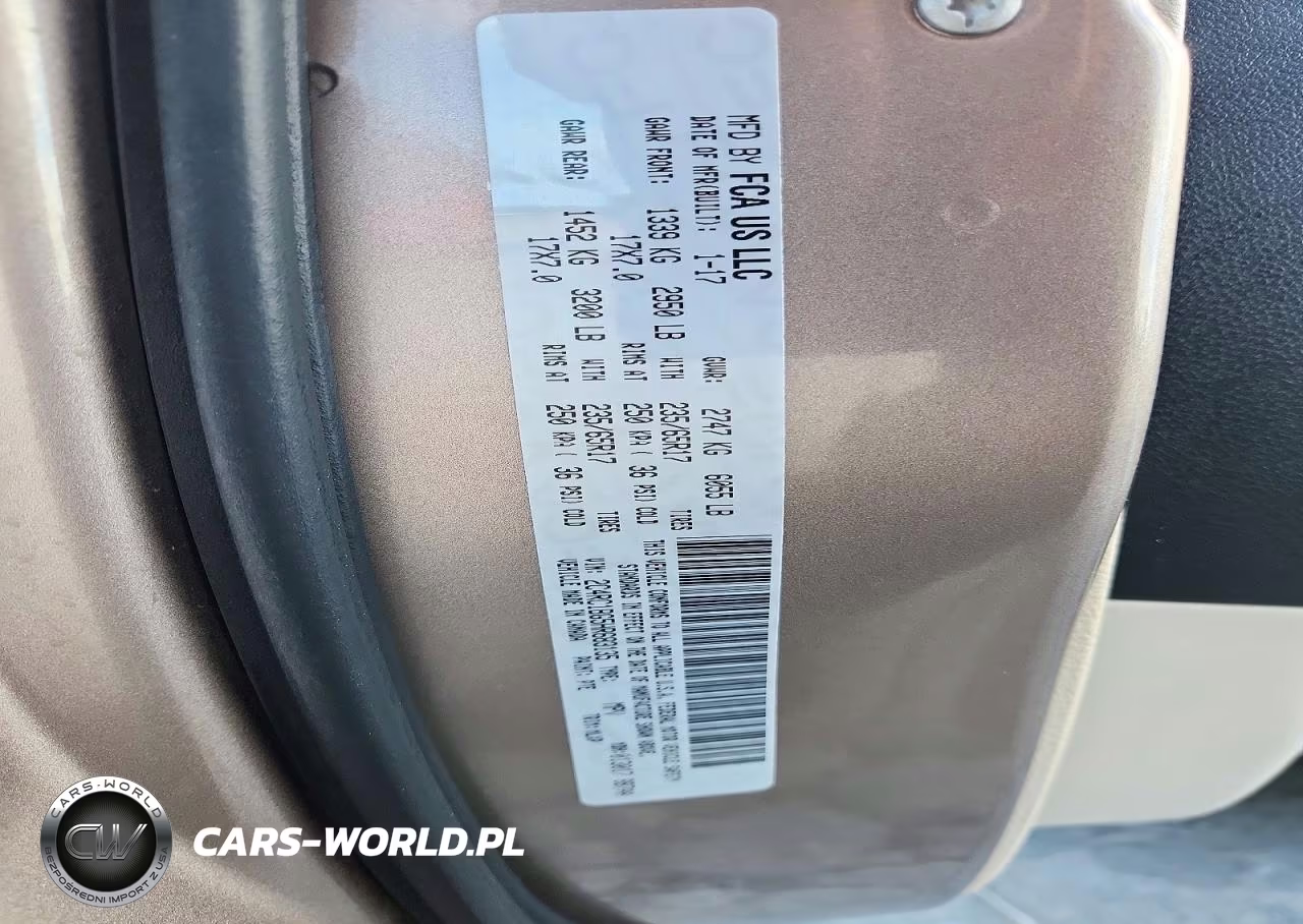 2017 Chrysler Pacifica Touring L VIN:2C4RC1BG5HR683135 - 13