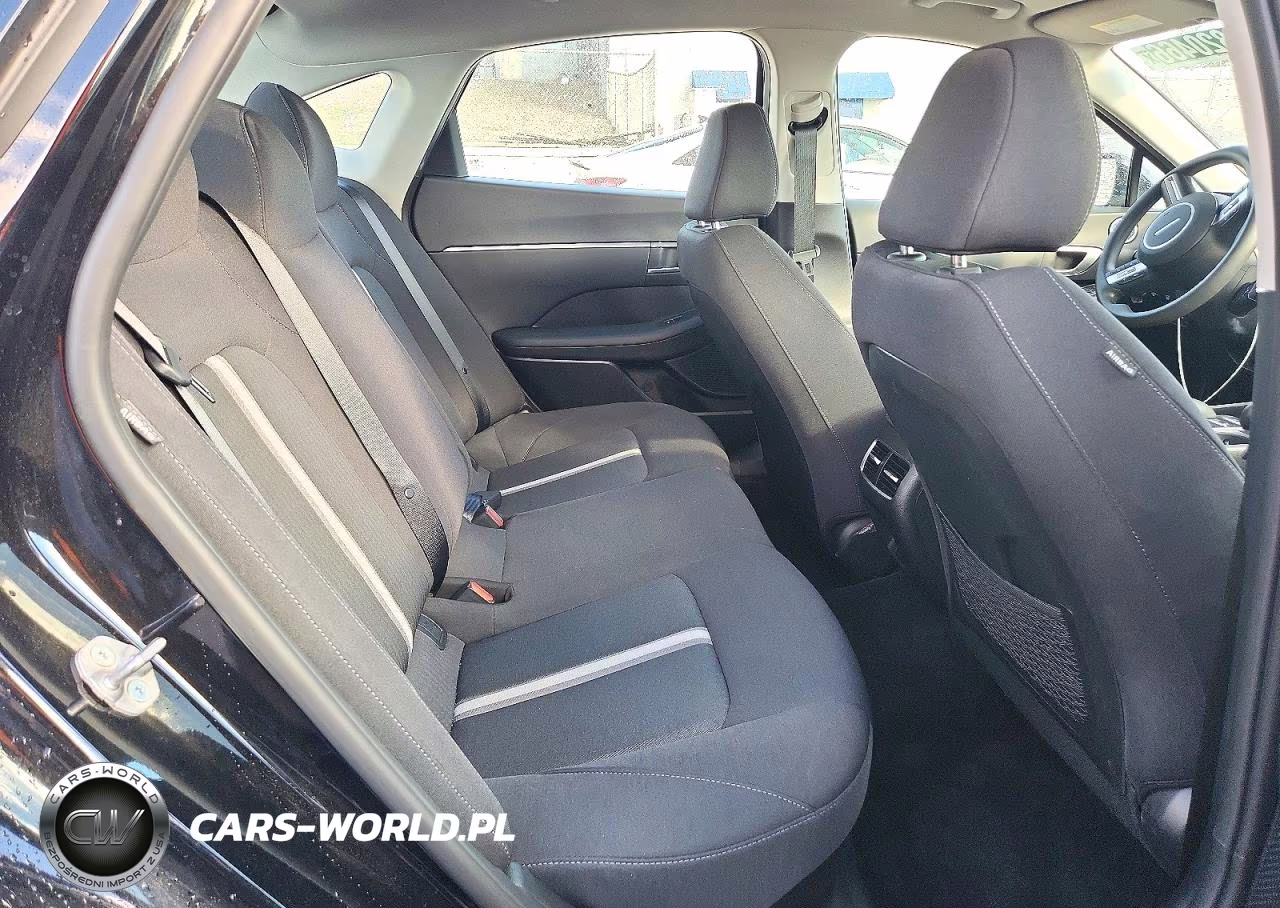 2026 Hyundai Sonata Hybrid Blue VIN:KMHL24JJ4TA165341 - 10