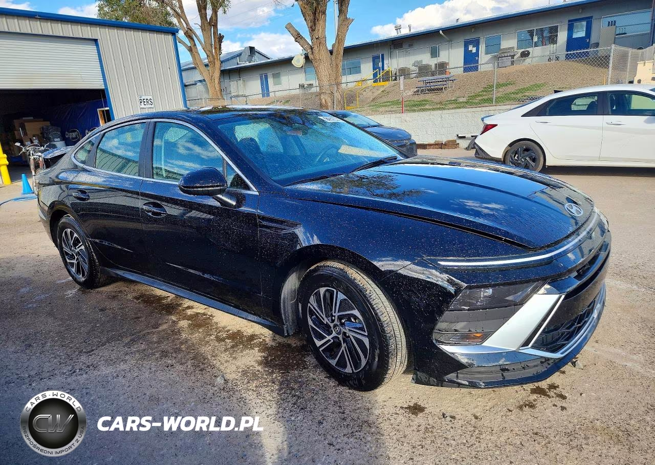 2026 Hyundai Sonata Hybrid Blue VIN:KMHL24JJ4TA165341 - 4