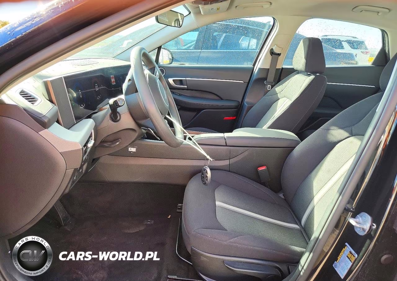 2026 Hyundai Sonata Hybrid Blue VIN:KMHL24JJ4TA165341 - 7