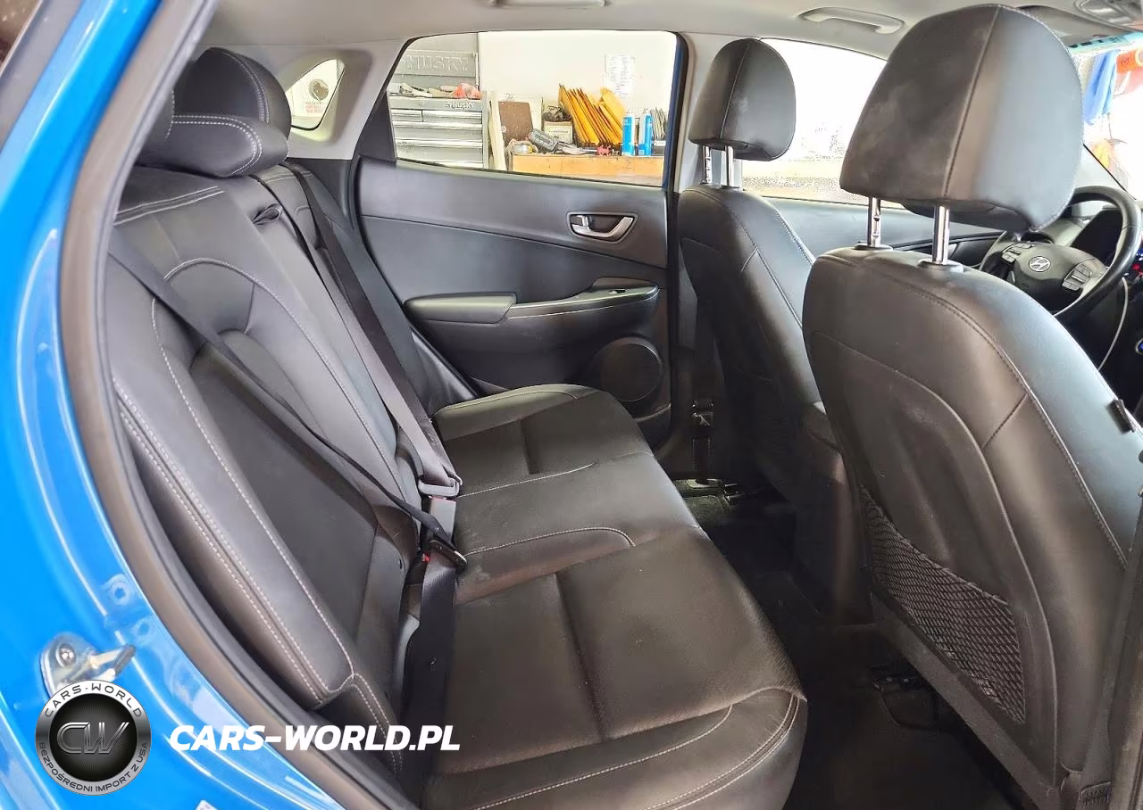 2019 Hyundai Kona Ultimate VIN:KM8K5CA58KU382159 - 11