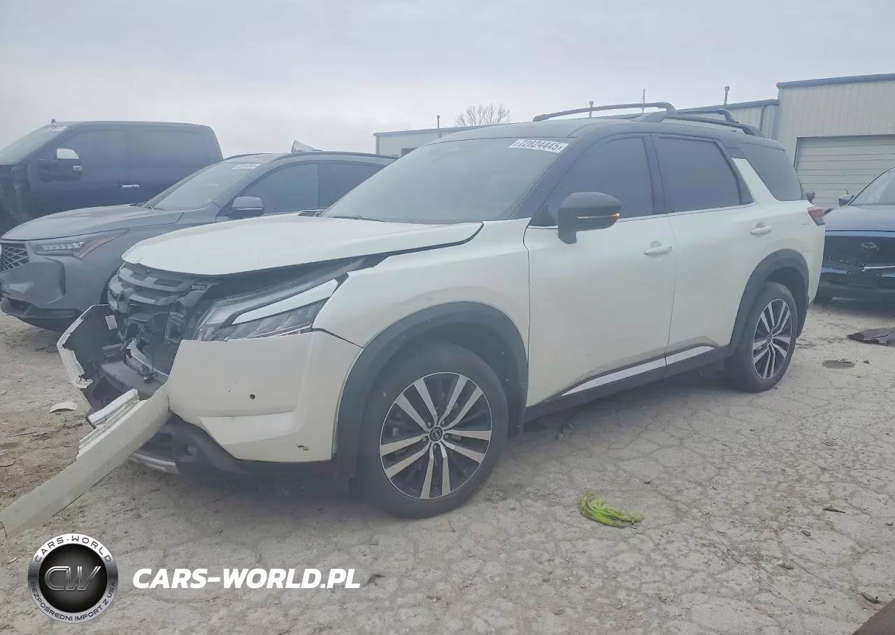 2024 Nissan Pathfinder Platinum