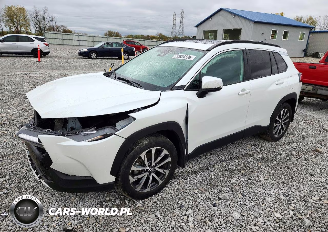 2022 Toyota Corolla Cross Xle VIN:7MUDAABG6NV037000 - 1