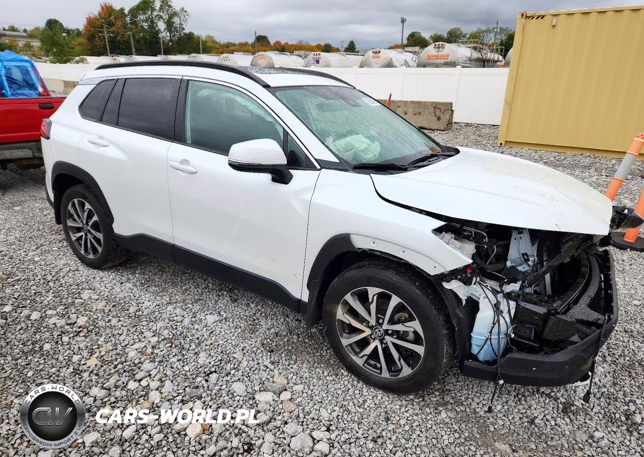 2022 Toyota Corolla Cross Xle VIN:7MUDAABG6NV037000 - 4