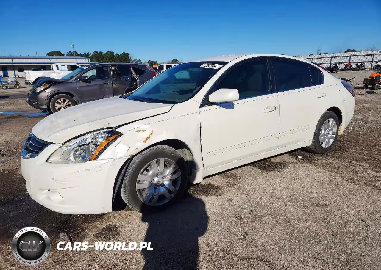 2010 Nissan Altima Base
