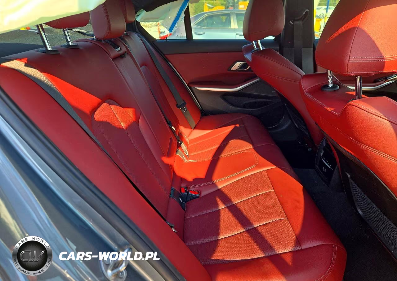 2023 BMW 330I VIN:3MW69FF03P8C92332 - 10