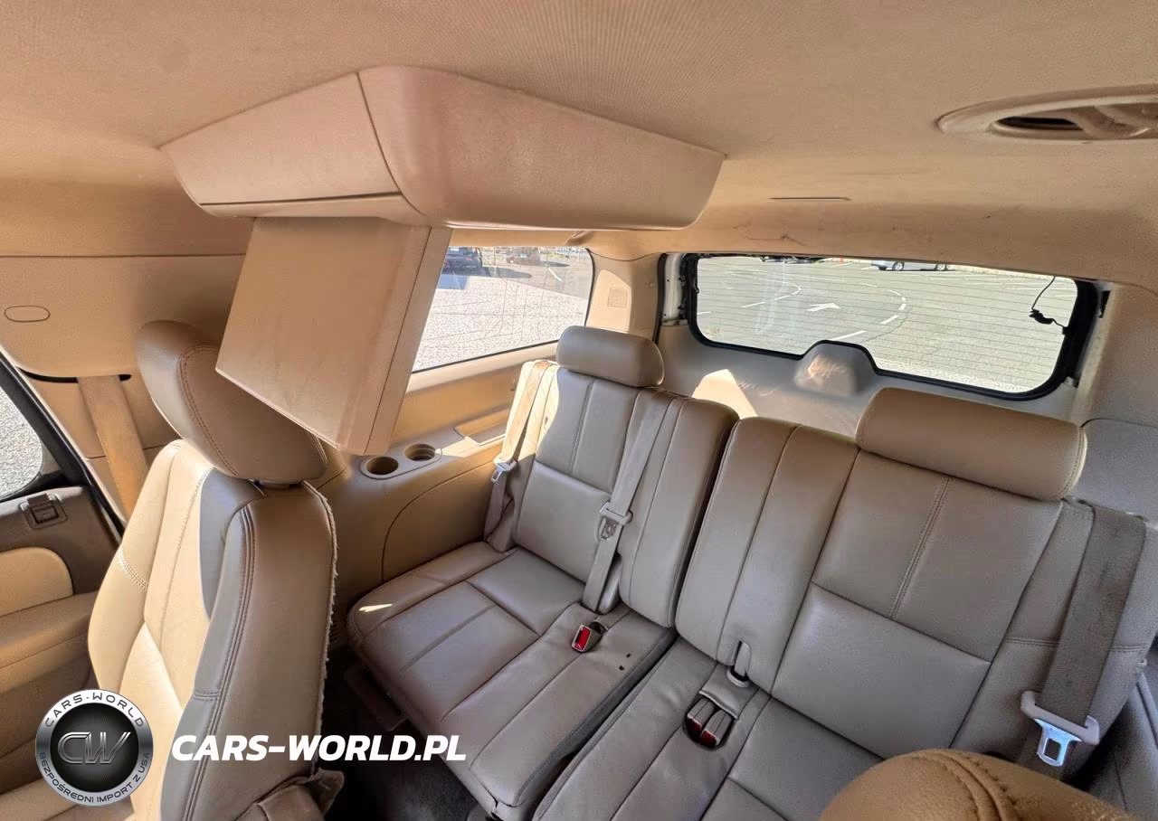 2012 Chevrolet Suburban K1500 Lt VIN:1GNSKJE70CR204318 - 9