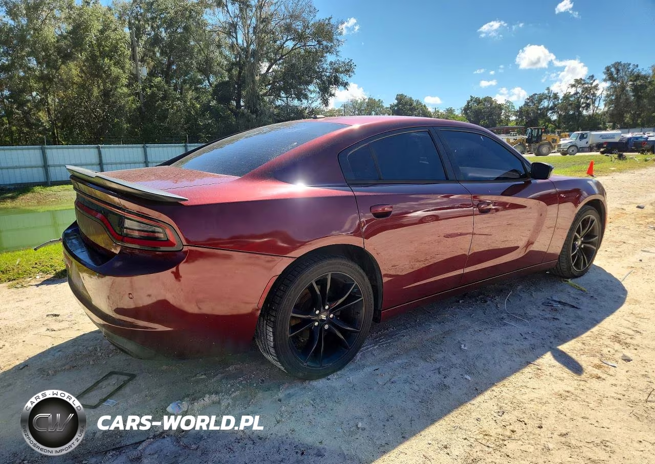 2018 Dodge Charger Sxt VIN:2C3CDXBG5JH140860 - 3