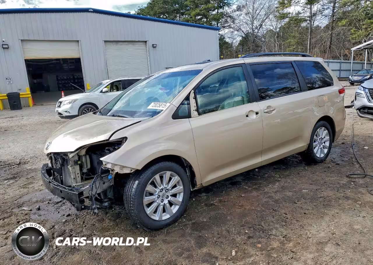 2014 Toyota Sienna Xle