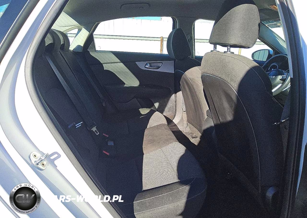 2023 Kia Forte Lxs VIN:3KPF24ADXPE558341 - 10