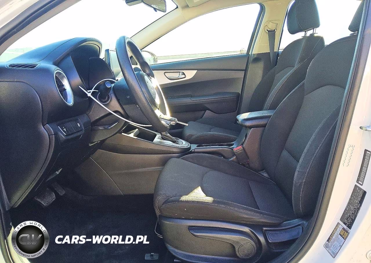 2023 Kia Forte Lxs VIN:3KPF24ADXPE558341 - 7