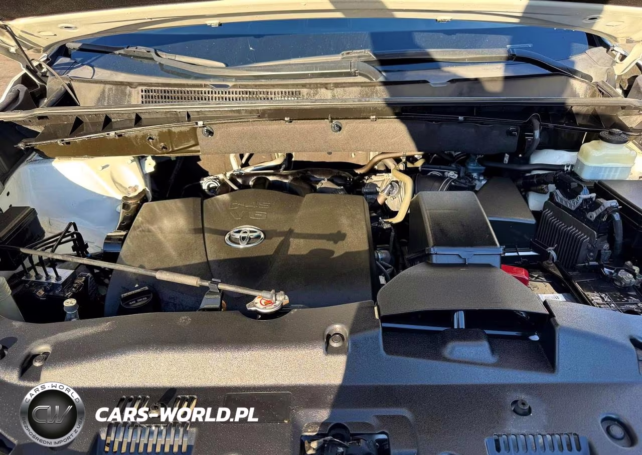 2018 Toyota Highlander Limited Platinum VIN:5TDDZRFH2JS856794 - 10