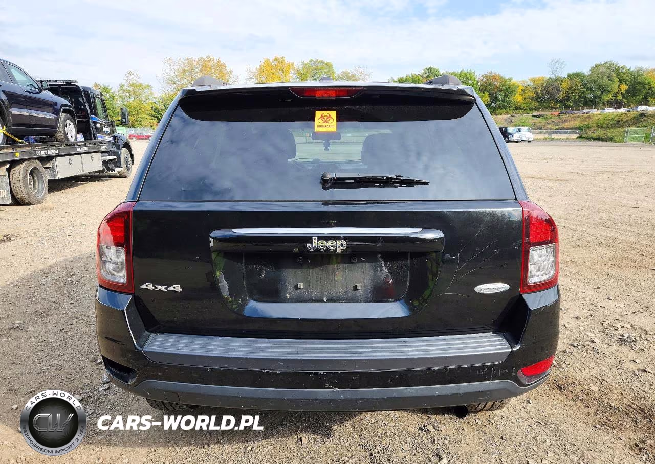 2014 Jeep Compass Latitude VIN:1C4NJDEB7ED762634 - 6