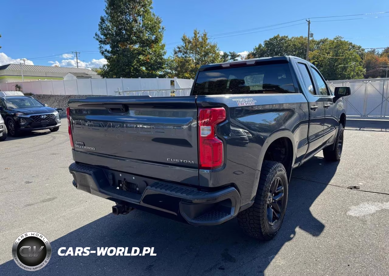 2020 Chevrolet Silverado K1500 Trail Boss Custom VIN:1GCRYCEH5LZ292938 - 3