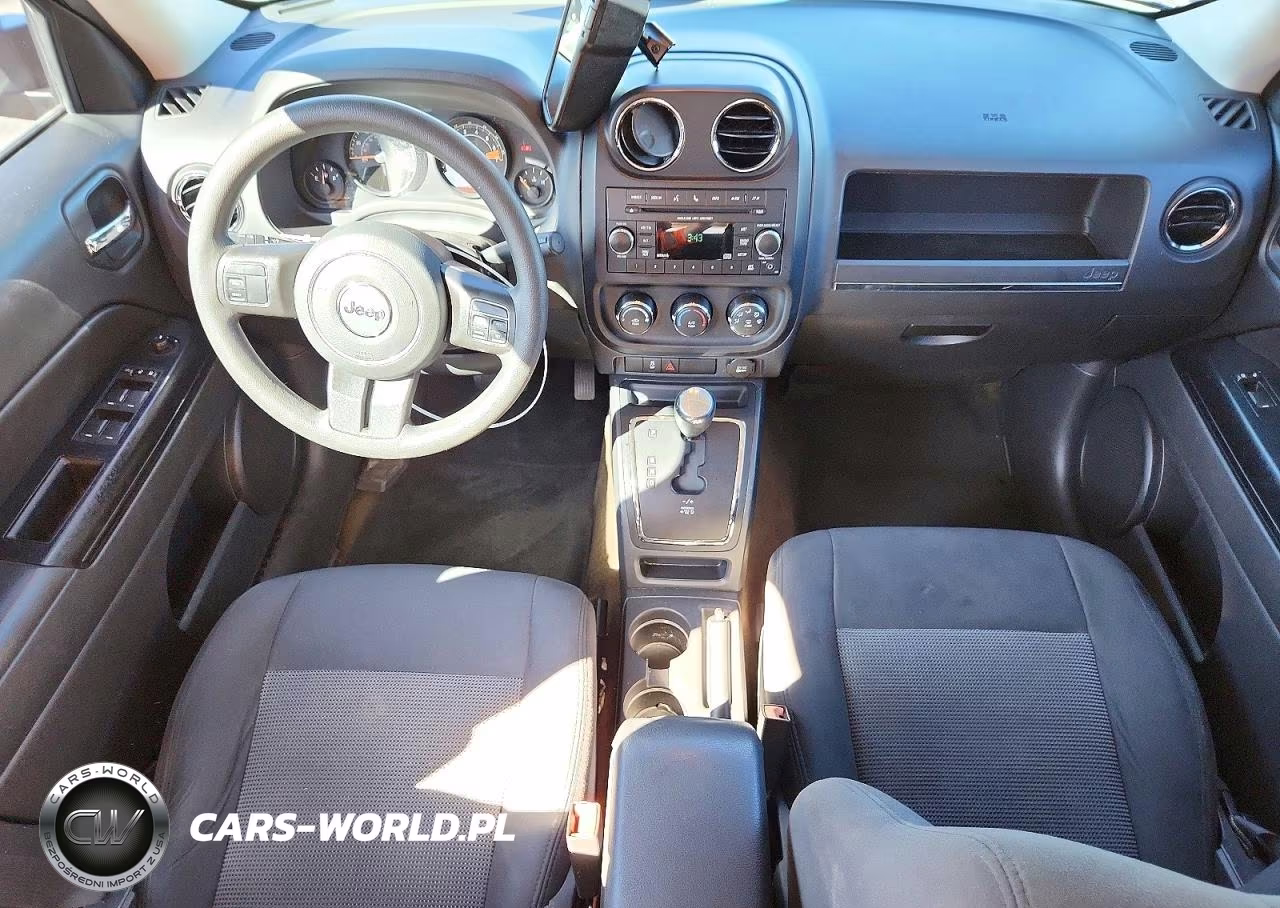 2016 Jeep Patriot Sport VIN:1C4NJPBB8GD683756 - 8