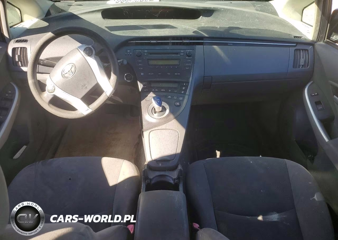 2011 Toyota Prius Three VIN:JTDKN3DU3B1419224 - 8