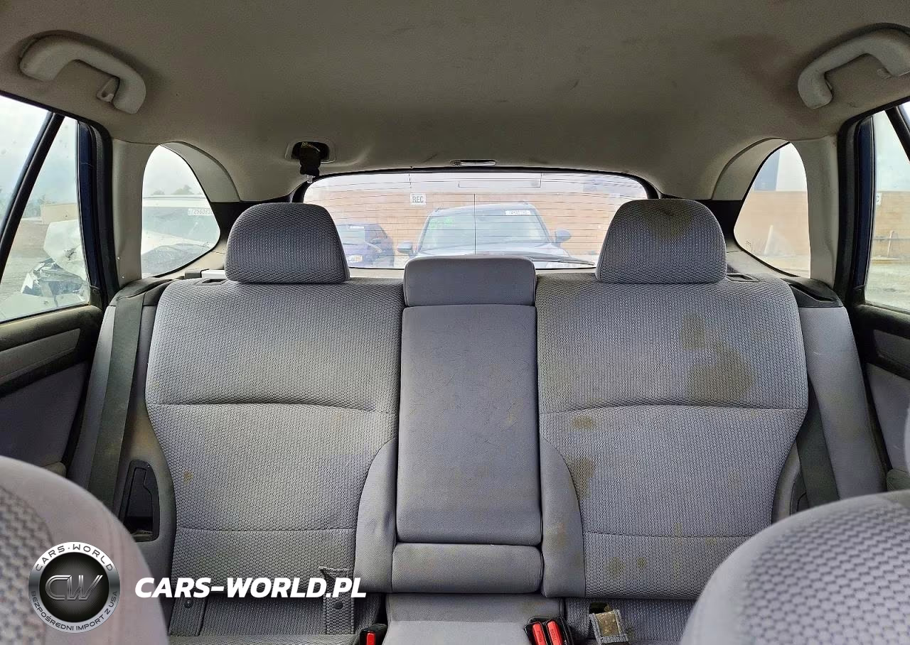 2019 Subaru Outback 2.5I Premium VIN:4S4BSAFC4K3353963 - 10