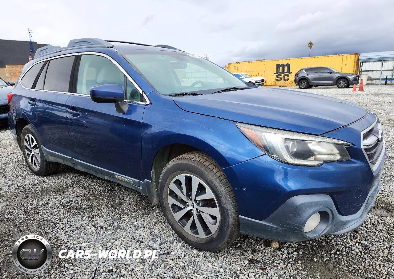 2019 Subaru Outback 2.5I Premium VIN:4S4BSAFC4K3353963 - 4