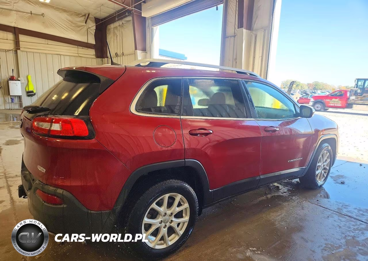 2017 Jeep Cherokee Latitude VIN:1C4PJMCS0HW631517 - 3