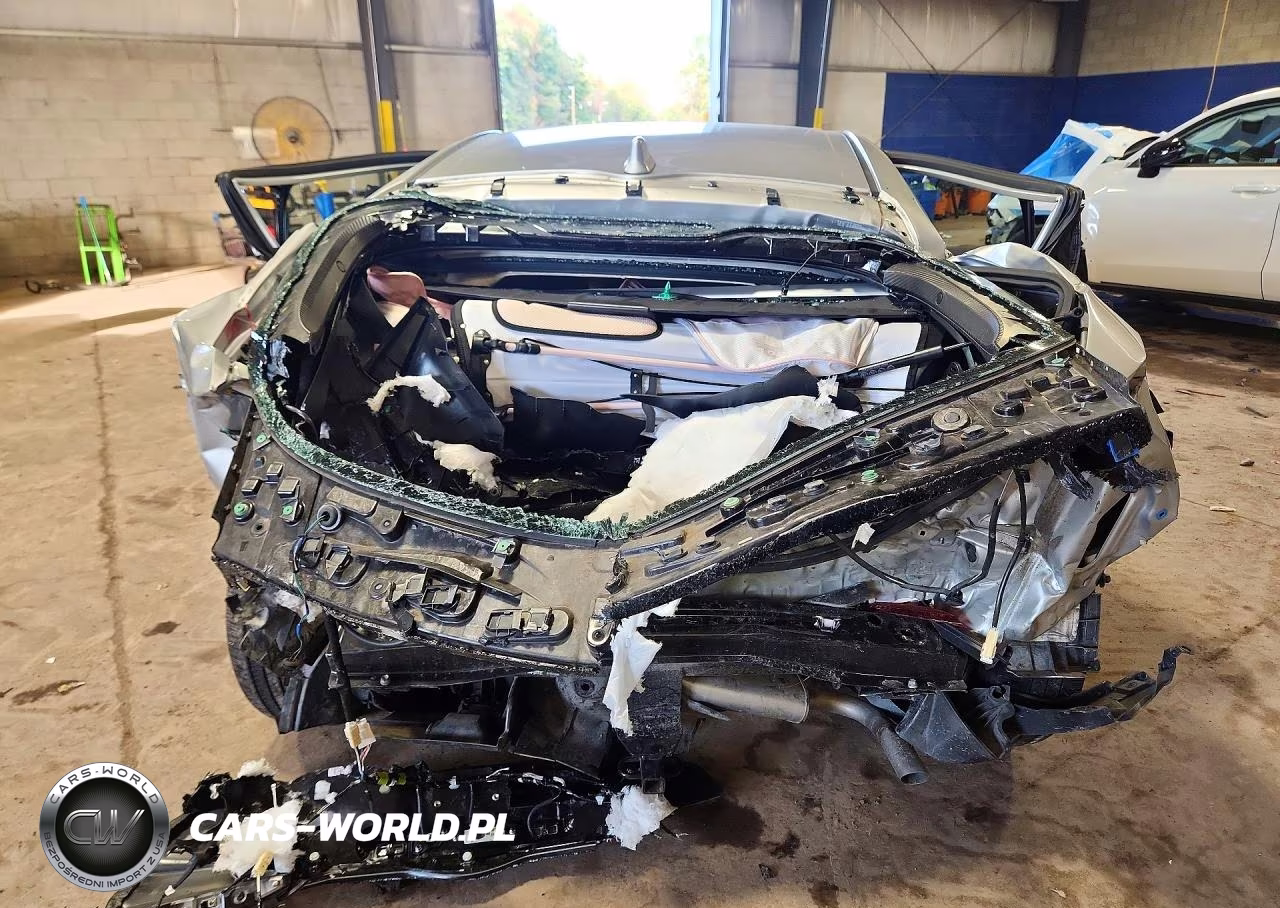 2021 Toyota Prius Prime Le VIN:JTDKAMFP3M3186817 - 6