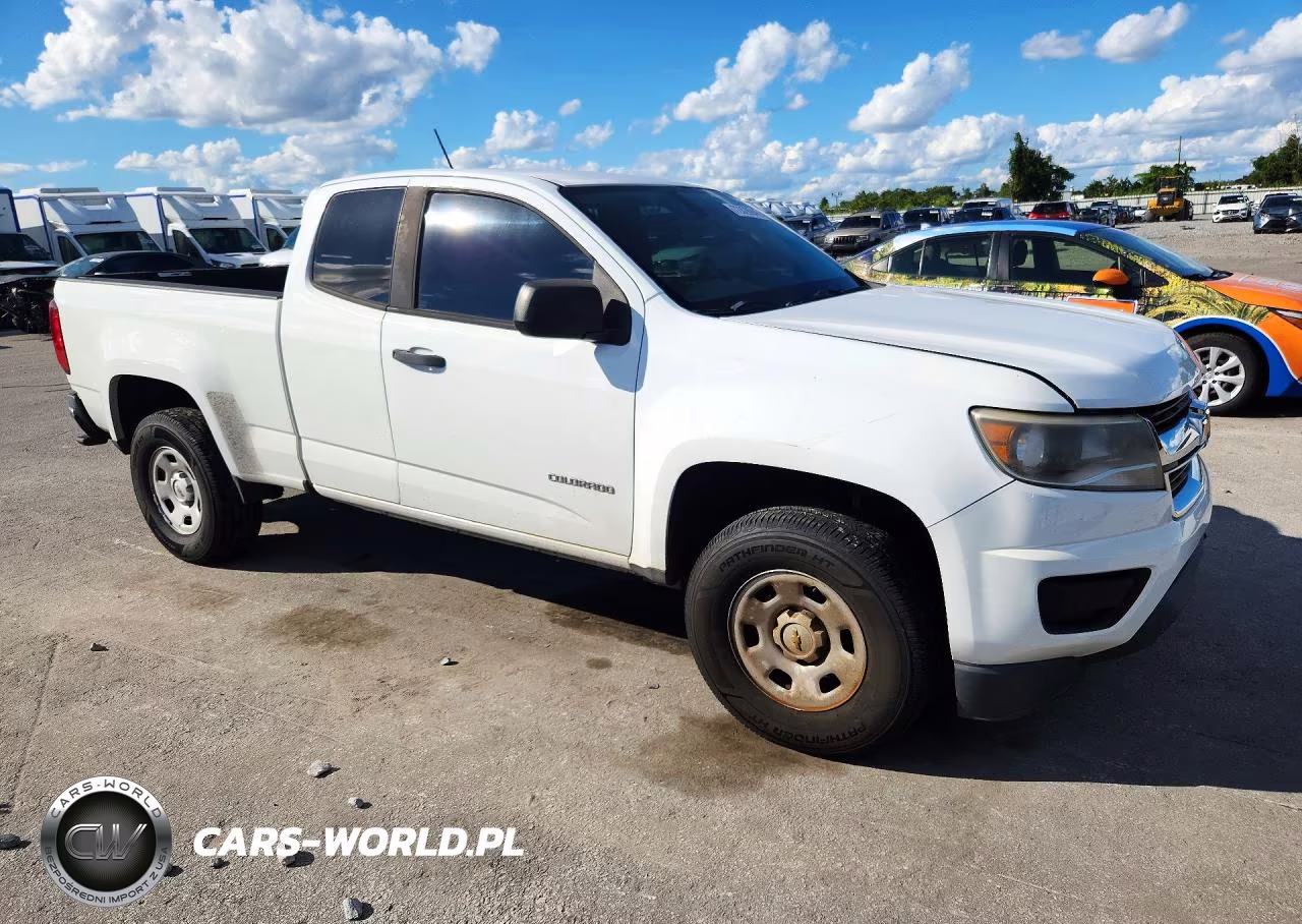 2018 Chevrolet Colorado VIN:1GCHSBEA6J1322311 - 4