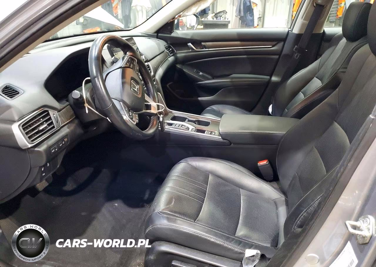 2018 Honda Accord Touring VIN:1HGCV2F95JA043455 - 7