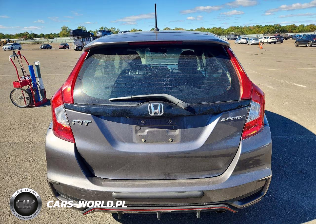 2018 Honda Fit Sport VIN:3HGGK5H63JM716521 - 6