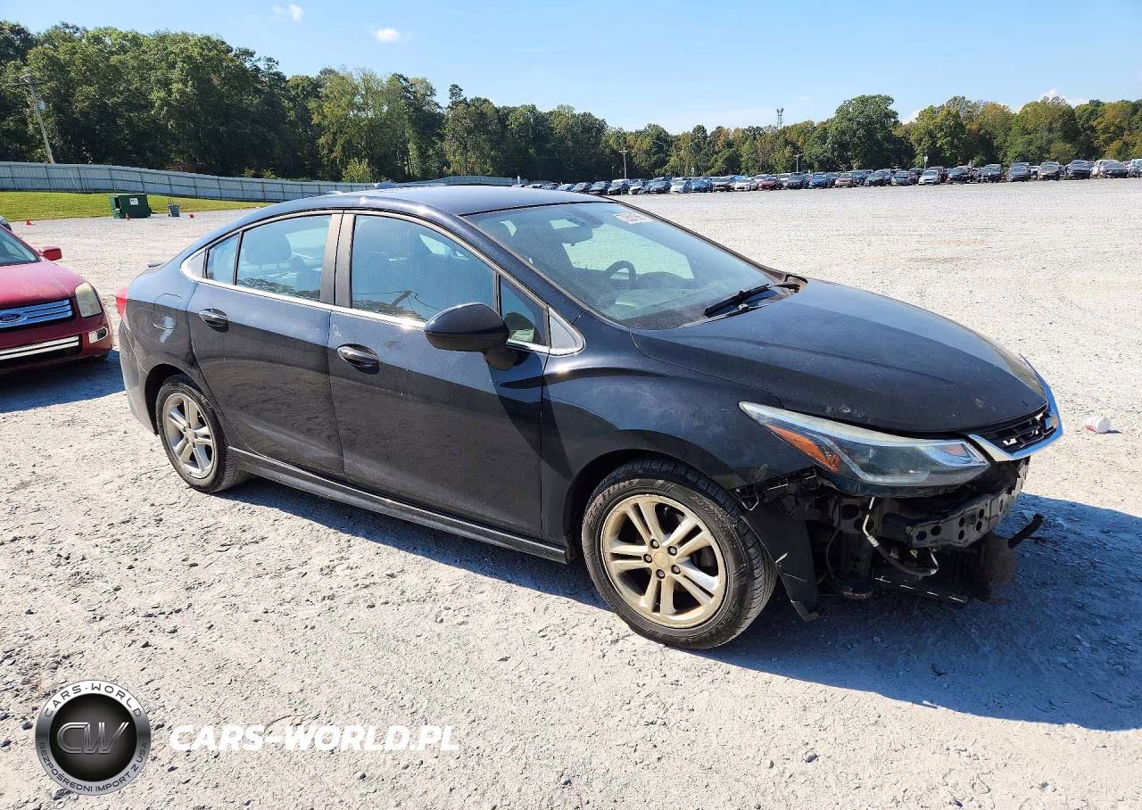 2017 Chevrolet Cruze Lt VIN:1G1BE5SM0H7233296 - 4